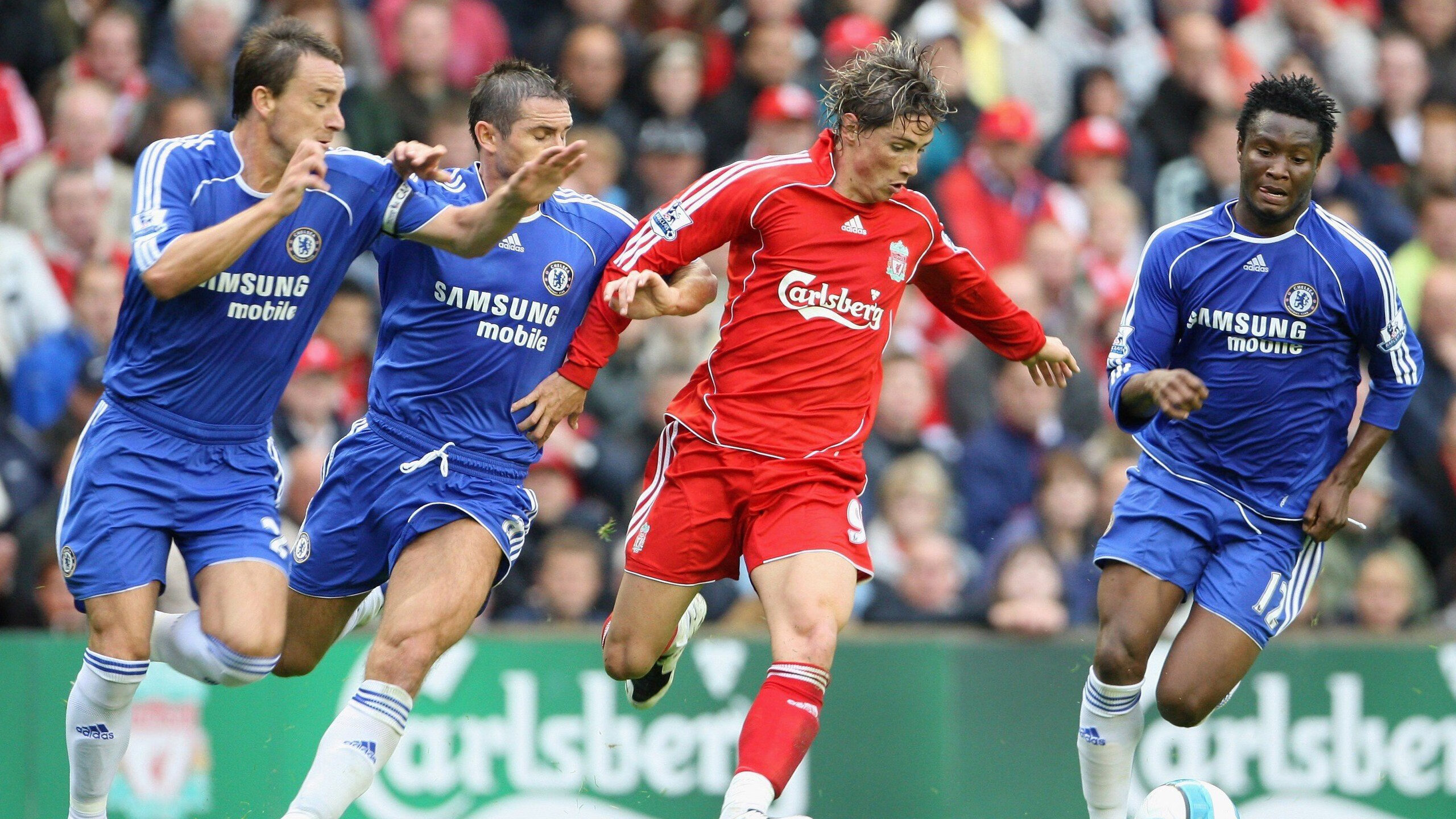 爱游戏体育官方网站-德甲强队对垒：攻防转换中的策略较量，德甲打法